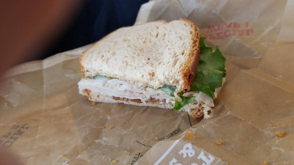 Arbys | restaurant | 1333 Edgewood Rd SW, Cedar Rapids, IA 52404, USA | 3193665357 OR +1 319-366-5357