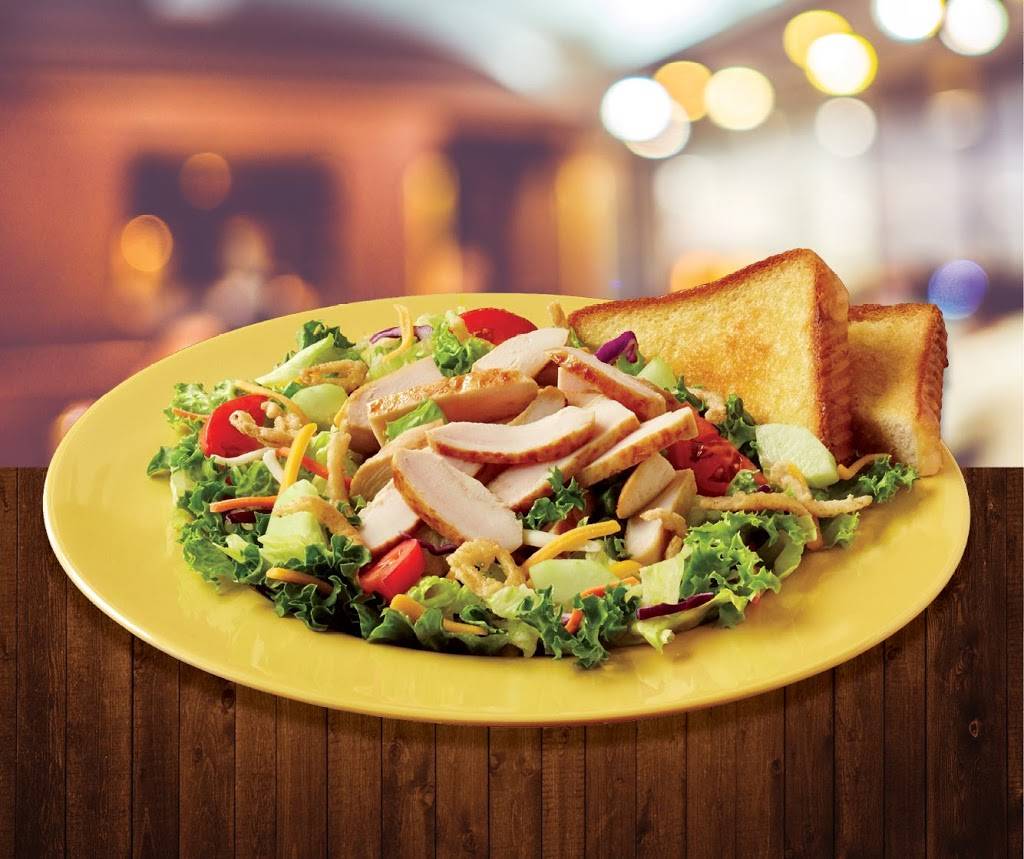 Zaxbys Chicken Fingers and Buffalo Wings | restaurant | 17500 Ben Hill Griffin Pkwy, Fort Myers, FL 33913, USA | 2394151688 OR +1 239-415-1688