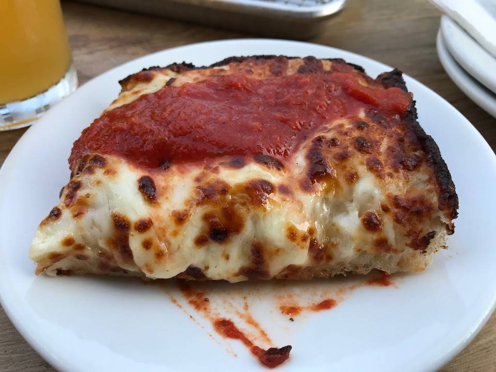 Red Light | restaurant | 1401 R St NW, Washington, DC 20009, USA | 2022340400 OR +1 202-234-0400