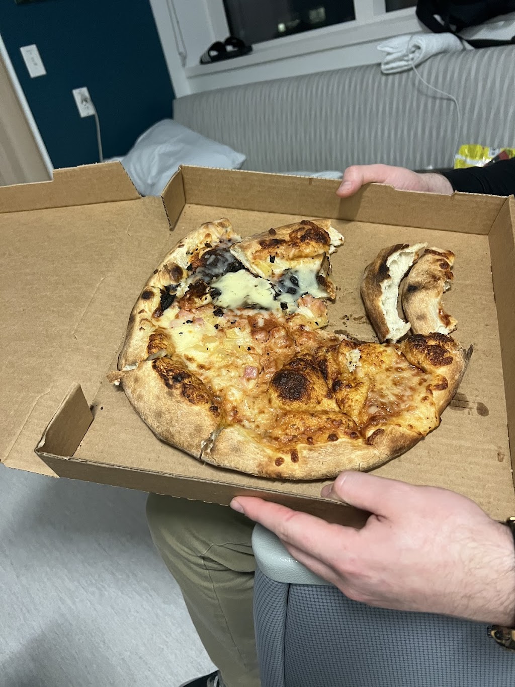 Las Vegas Pizza | meal takeaway | 6970 Collins Ave, Miami Beach, FL 33141, USA | 7866059158 OR +1 786-605-9158