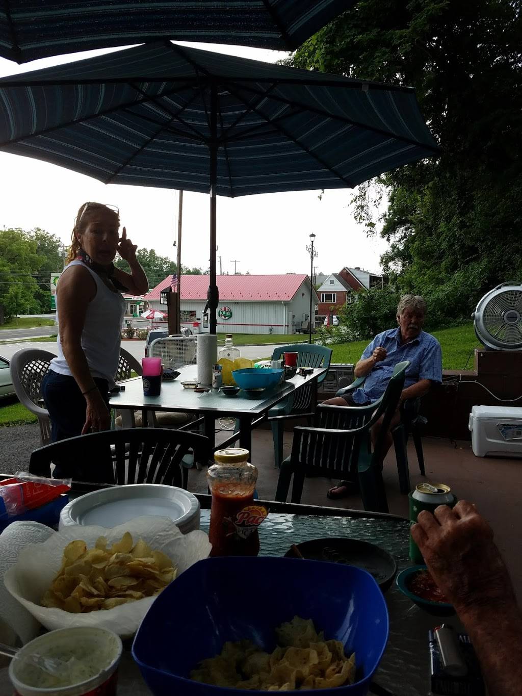 Ritas Italian Ice & Frozen Custard | restaurant | 1055 National Hwy, La Vale, MD 21502, USA | 2403627109 OR +1 240-362-7109