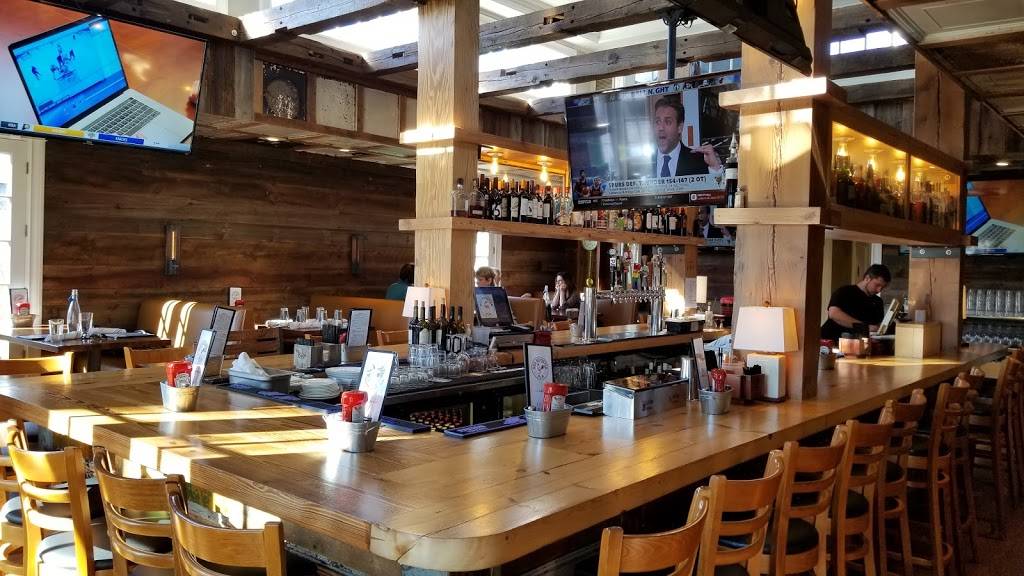 Red Rooster Pub | restaurant | 43 Danbury Rd, Ridgefield, CT 06877, USA | 2034033021 OR +1 203-403-3021