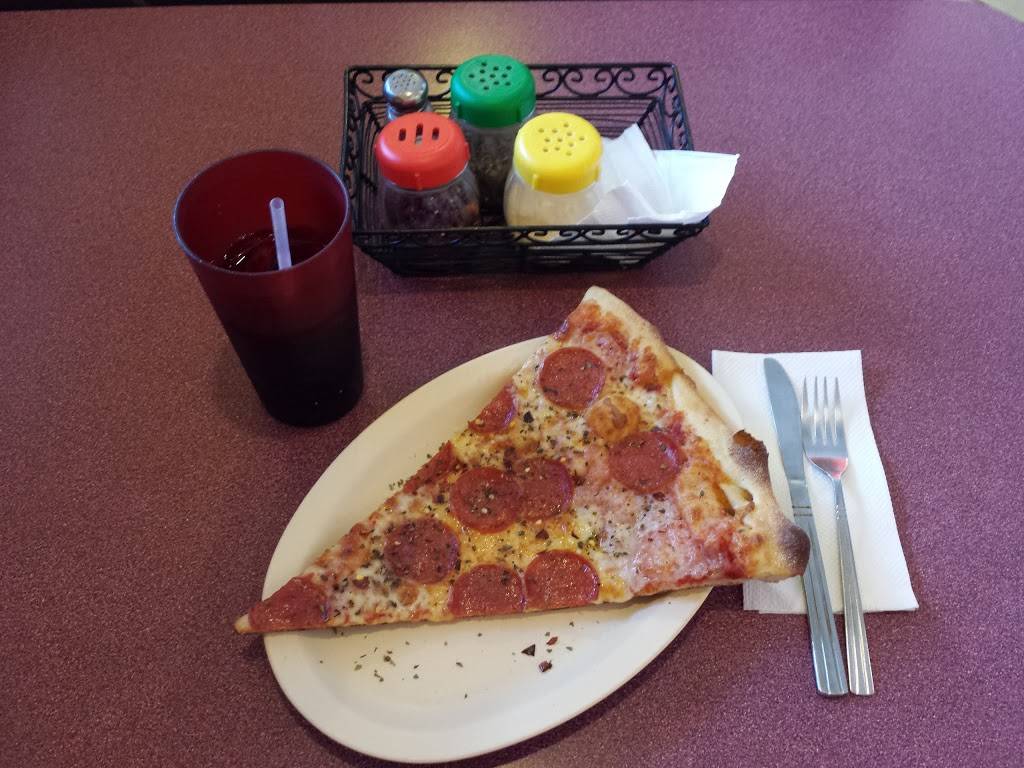 Big Tonys Pizza | restaurant | 201 E Hinson Ave, Haines City, FL 33844, USA | 8634198669 OR +1 863-419-8669