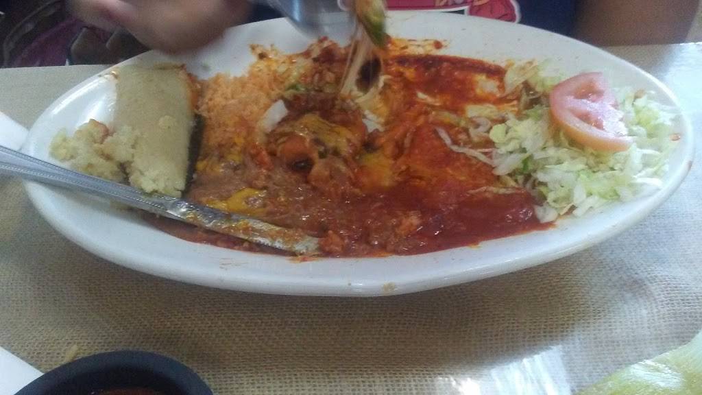 Perfectos Mexican Restaurant | restaurant | 5404 S 12th Ave, Tucson, AZ 85706, USA | 5208895651 OR +1 520-889-5651