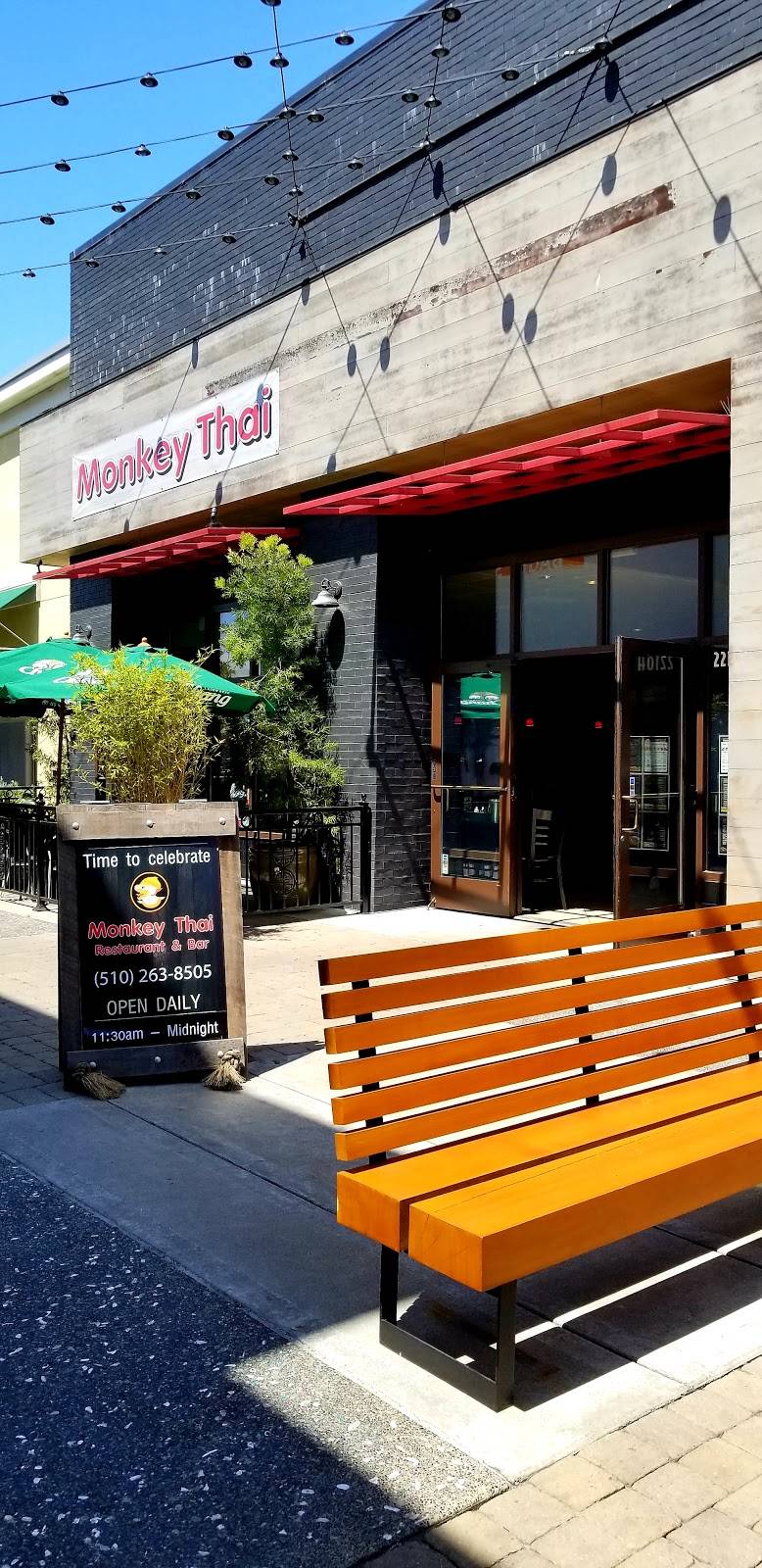 Monkey Thai | restaurant | 2210 S Shore Center #H, Alameda, CA 94501, USA | 5102638505 OR +1 510-263-8505