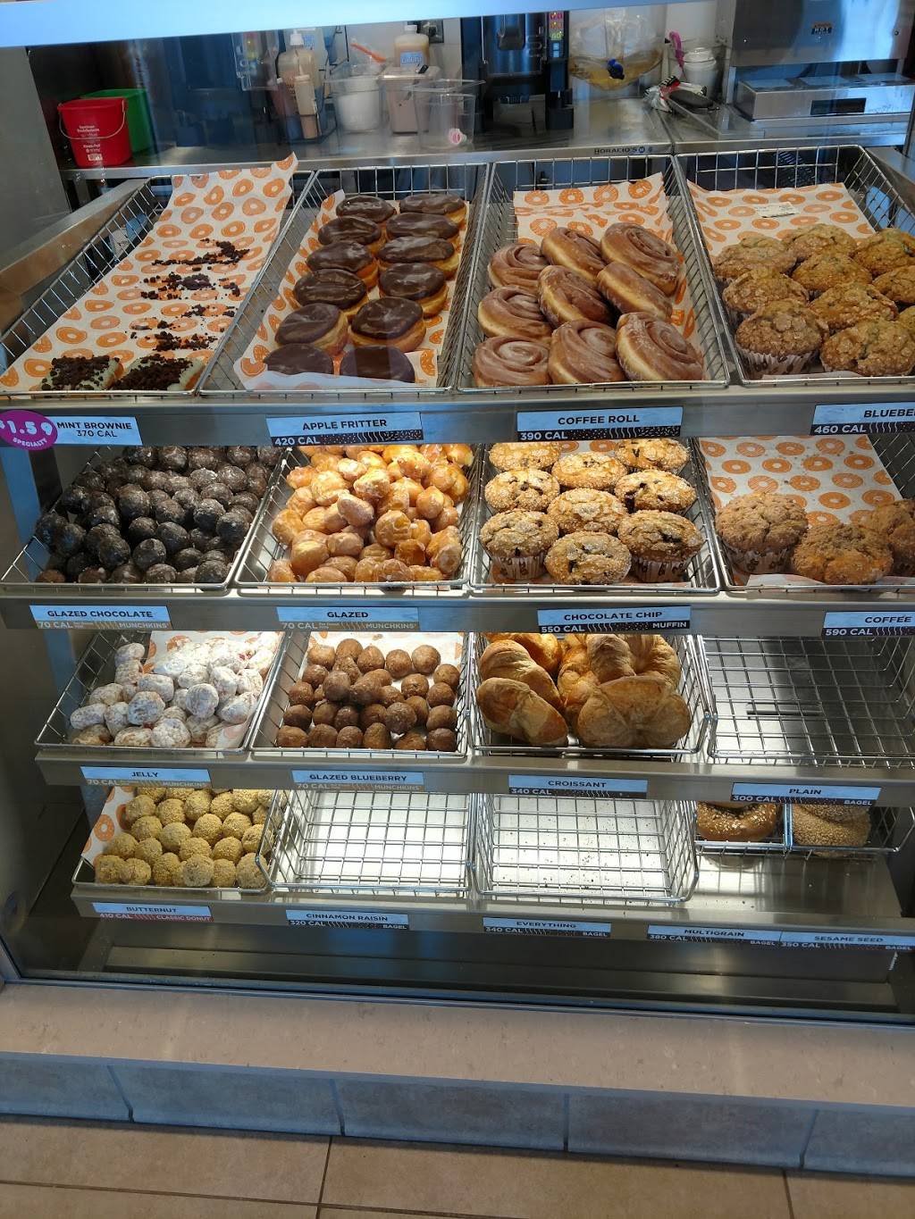 Dunkin | bakery | 742 Main St, Westbrook, ME 04092, USA | 2078879645 OR +1 207-887-9645