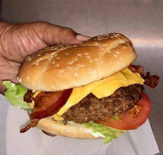 Fat Duck’s Seafood & Soul Food | restaurant | 4803 Midlothian Turnpike, Richmond, VA 23224, USA | 8045284153 OR +1 804-528-4153