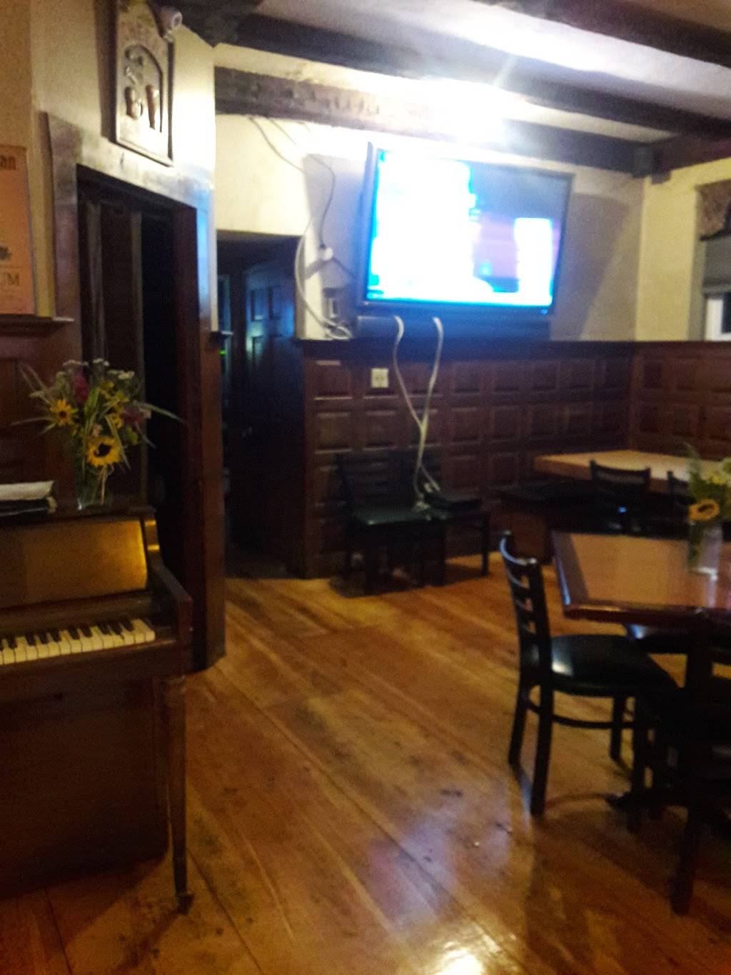 Bishop Hill Tavern | restaurant | 2868 Hartford Ave, Johnston, RI 02919, USA | 4019340097 OR +1 401-934-0097