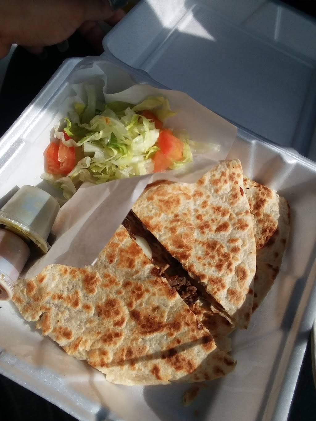 El Tacaso | restaurant | 902 N Westmoreland Rd, Dallas, TX 75211, USA | 2143333612 OR +1 214-333-3612