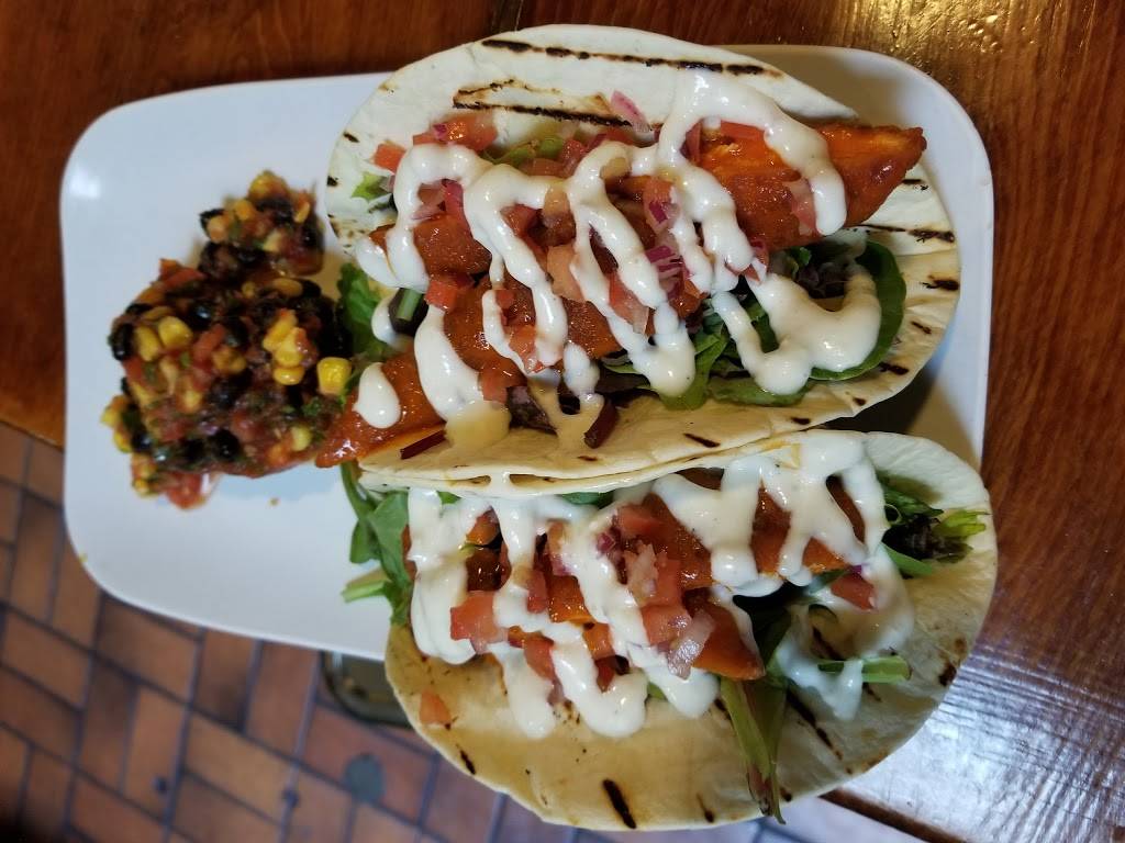 The Supply House | restaurant | 1647 2nd Ave, New York, NY 10028, USA | 6468613585 OR +1 646-861-3585