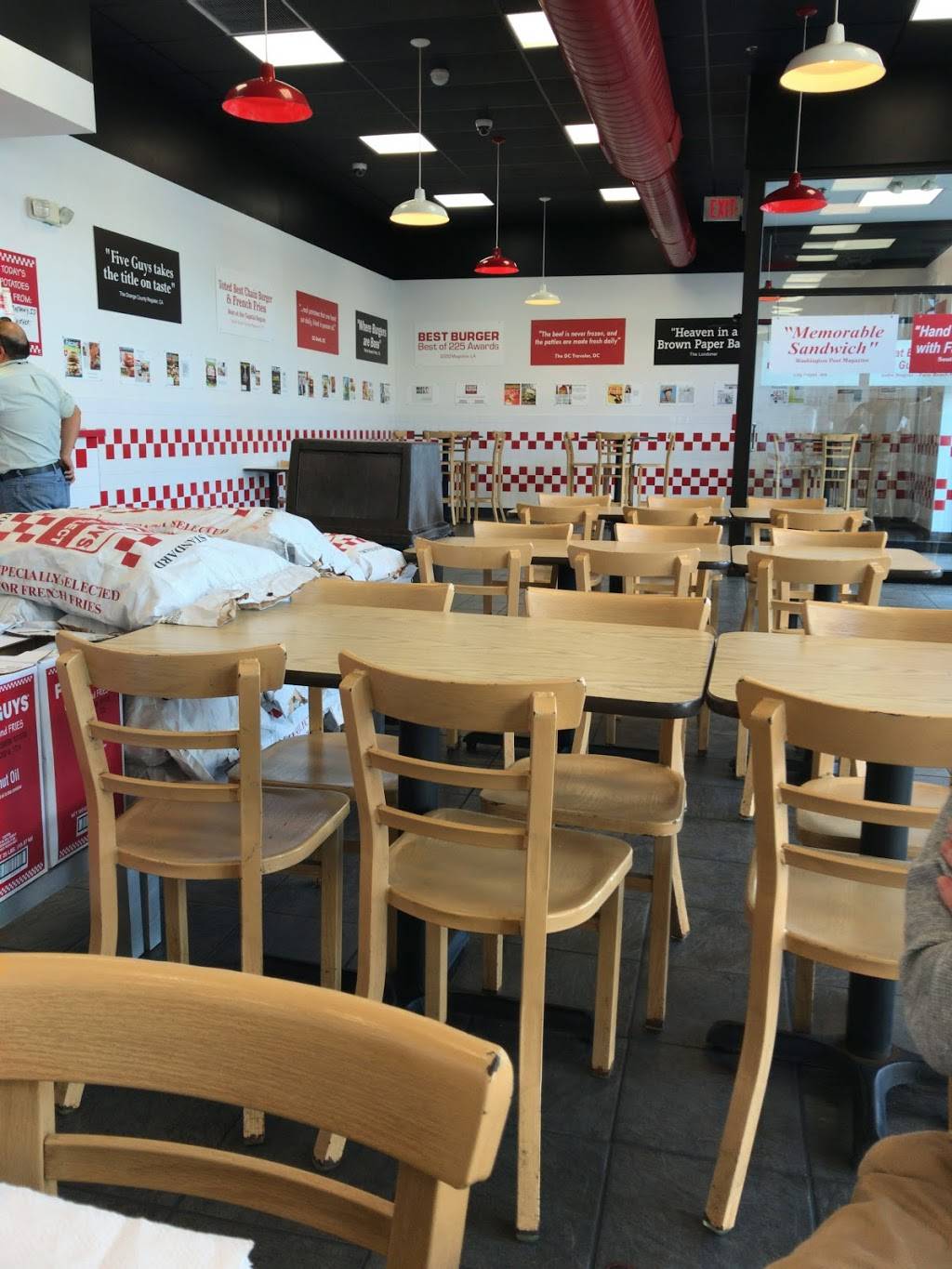 Five Guys | meal takeaway | 21720 W Long Grove Rd, Deer Park, IL 60010, USA | 8474385403 OR +1 847-438-5403