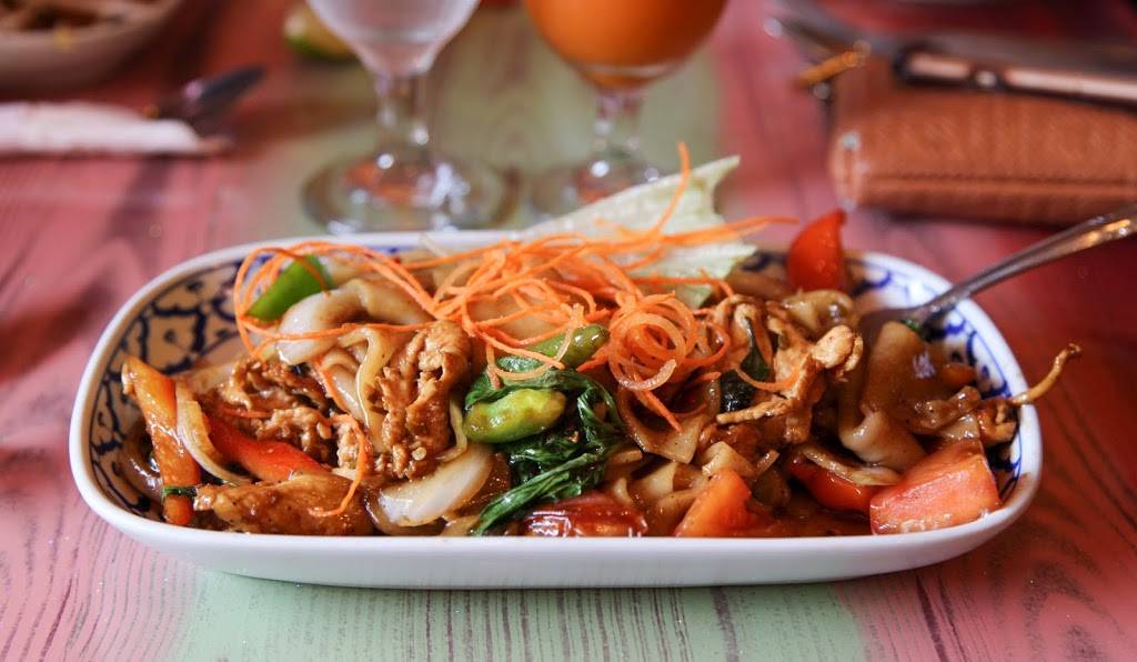 Thai Diner Too | restaurant | 3028 W Cary St, Richmond, VA 23221, USA | 8043539514 OR +1 804-353-9514