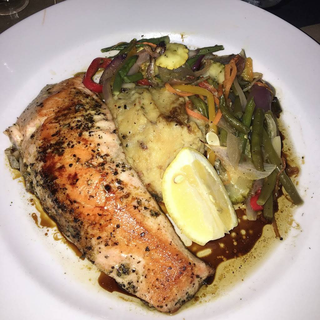 301 Bistro, Bar & Beer Garden | restaurant | 301 Greensboro Ave, Tuscaloosa, AL 35401, USA | 2057641395 OR +1 205-764-1395