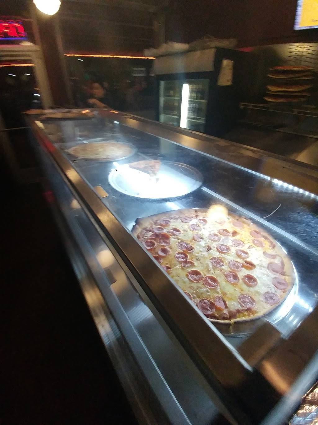 Pups Pizza | restaurant | 1418 N Main Ave, San Antonio, TX 78212, USA | 2102277678 OR +1 210-227-7678