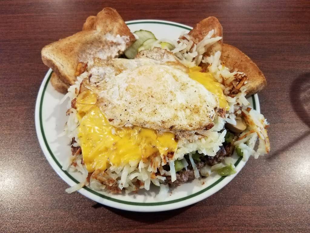 The Fort | restaurant | 100 Oak St, Fort Atkinson, IA 52144, USA | 5633589006 OR +1 563-358-9006