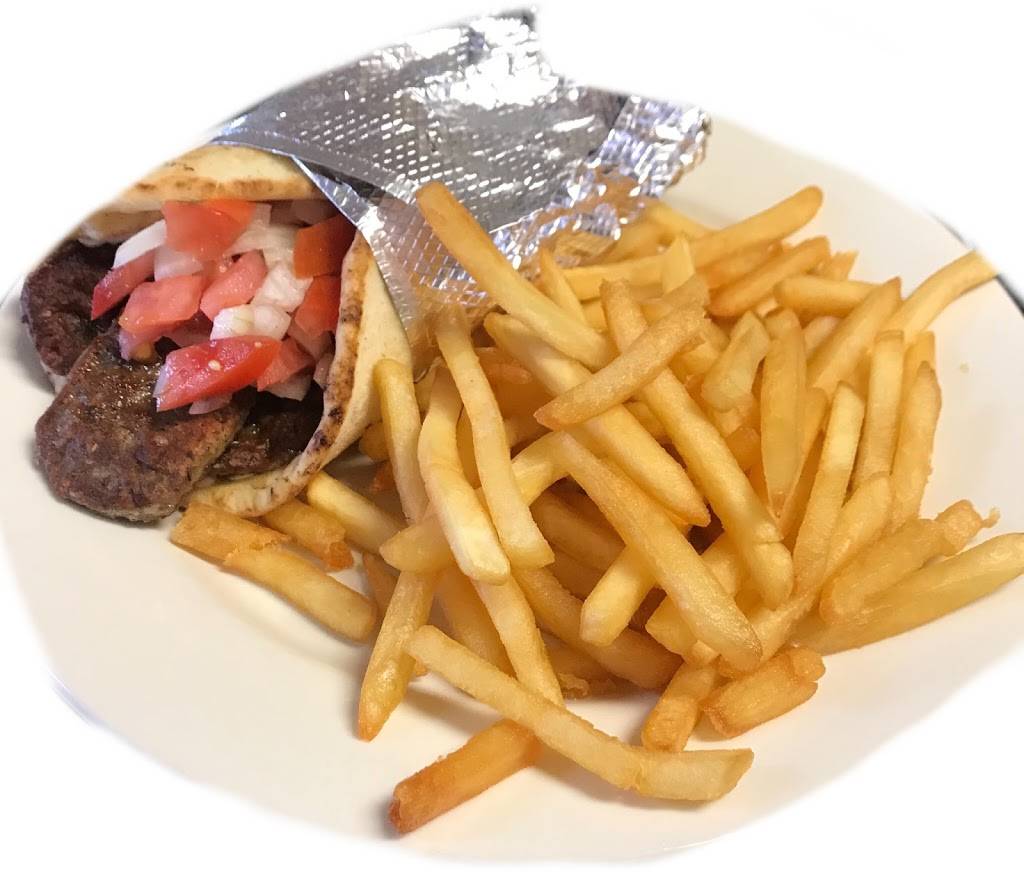 Mels Cafenio | restaurant | 25 Broadway, Newport, RI 02840, USA | 4018496420 OR +1 401-849-6420