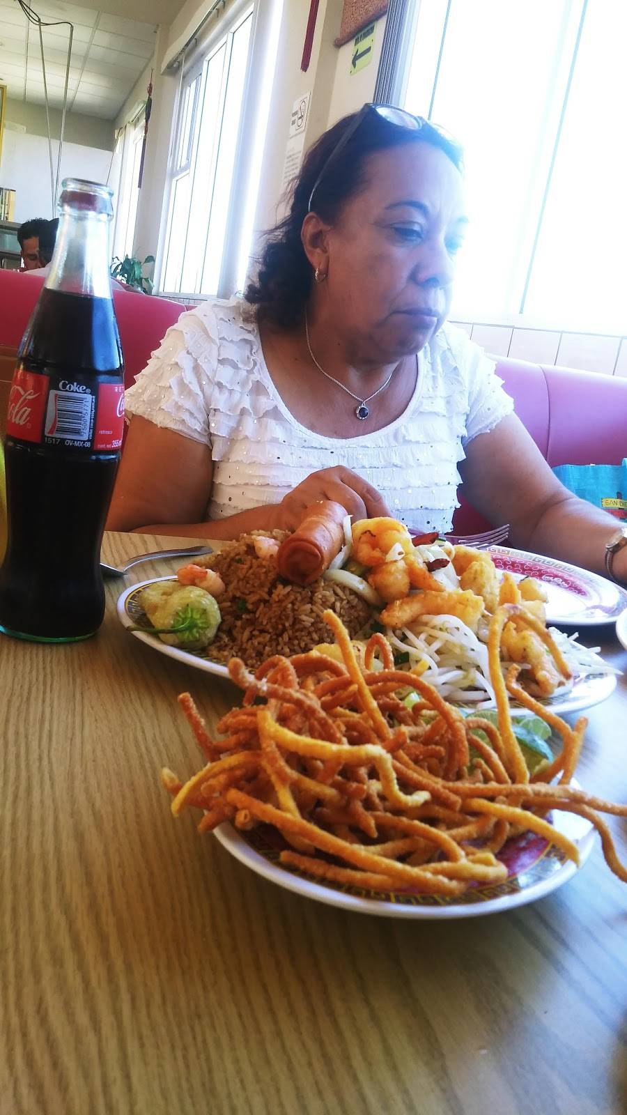 Lung Mon El Jibarito | restaurant | Sta. Julia 6523, Salvatierra, Tijuana, B.C., Mexico | 016646765148 OR +52 664 676 5148