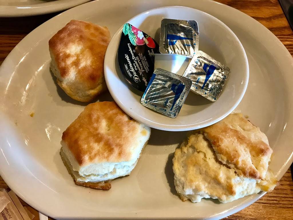 Cracker Barrel Old Country Store | restaurant | 101 Taylor Dr, Gadsden, AL 35904, USA | 2565385938 OR +1 256-538-5938