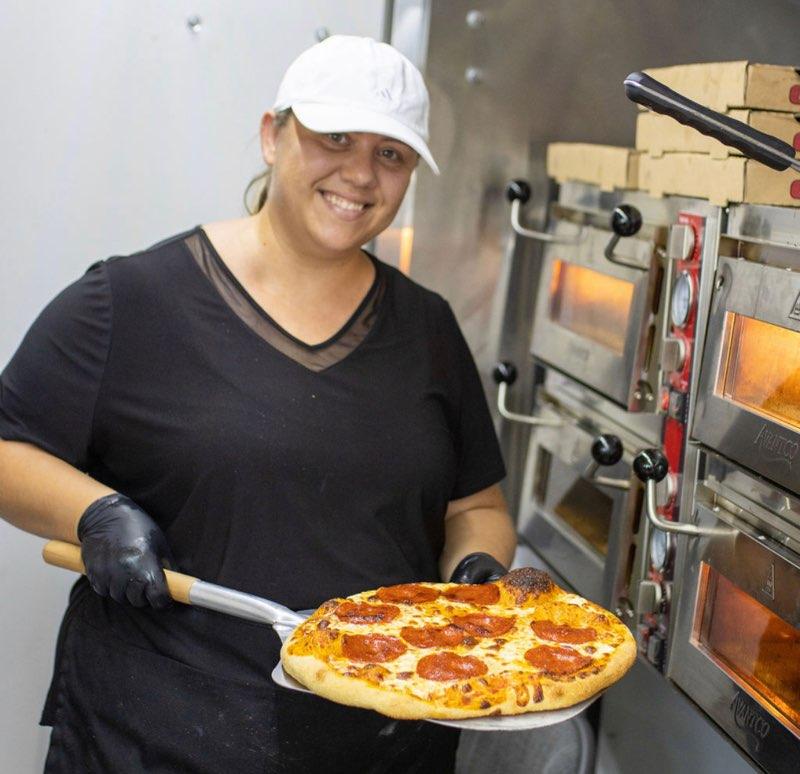 Mama Lidis Food Truck Pizza & Coffee | restaurant | 27890 Boerne Stage Rd, Boerne, TX 78006, USA | 8303885700 OR +1 830-388-5700