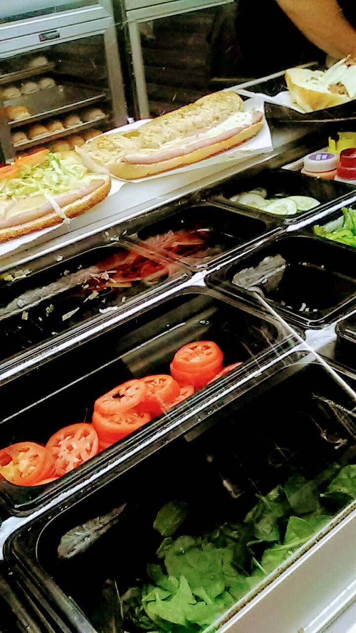 Subway Restaurants | restaurant | 7451 103rd St #15, Jacksonville, FL 32210, USA | 9047772525 OR +1 904-777-2525