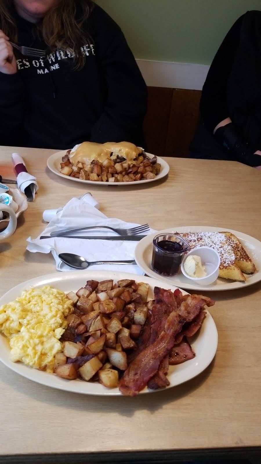 Great Scott Family Diner | restaurant | 1557 Bridgton Rd, Westbrook, ME 04092, USA | 2075910513 OR +1 207-591-0513