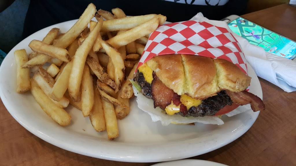 Richies Diner | restaurant | 8039 Monet Ave, Rancho Cucamonga, CA 91739, USA | 9098998101 OR +1 909-899-8101