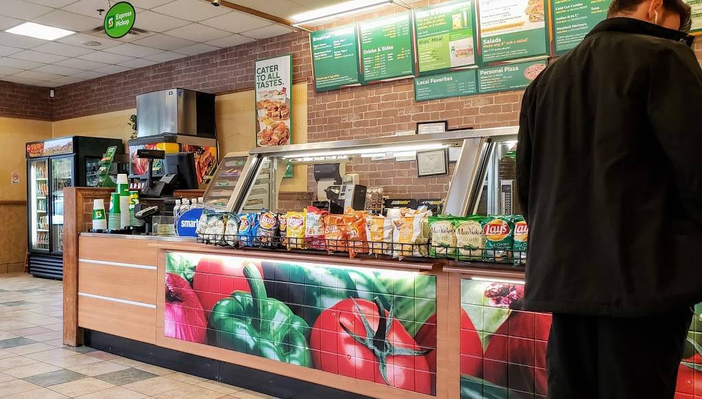 Subway Restaurants | restaurant | 131 S Main St, Alpharetta, GA 30004, USA | 7707401924 OR +1 770-740-1924