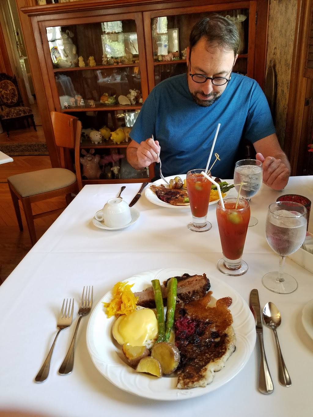 Victorian Inn At Wallingford | restaurant | 55 N Main St, Wallingford, VT 05773, USA | 8024462099 OR +1 802-446-2099