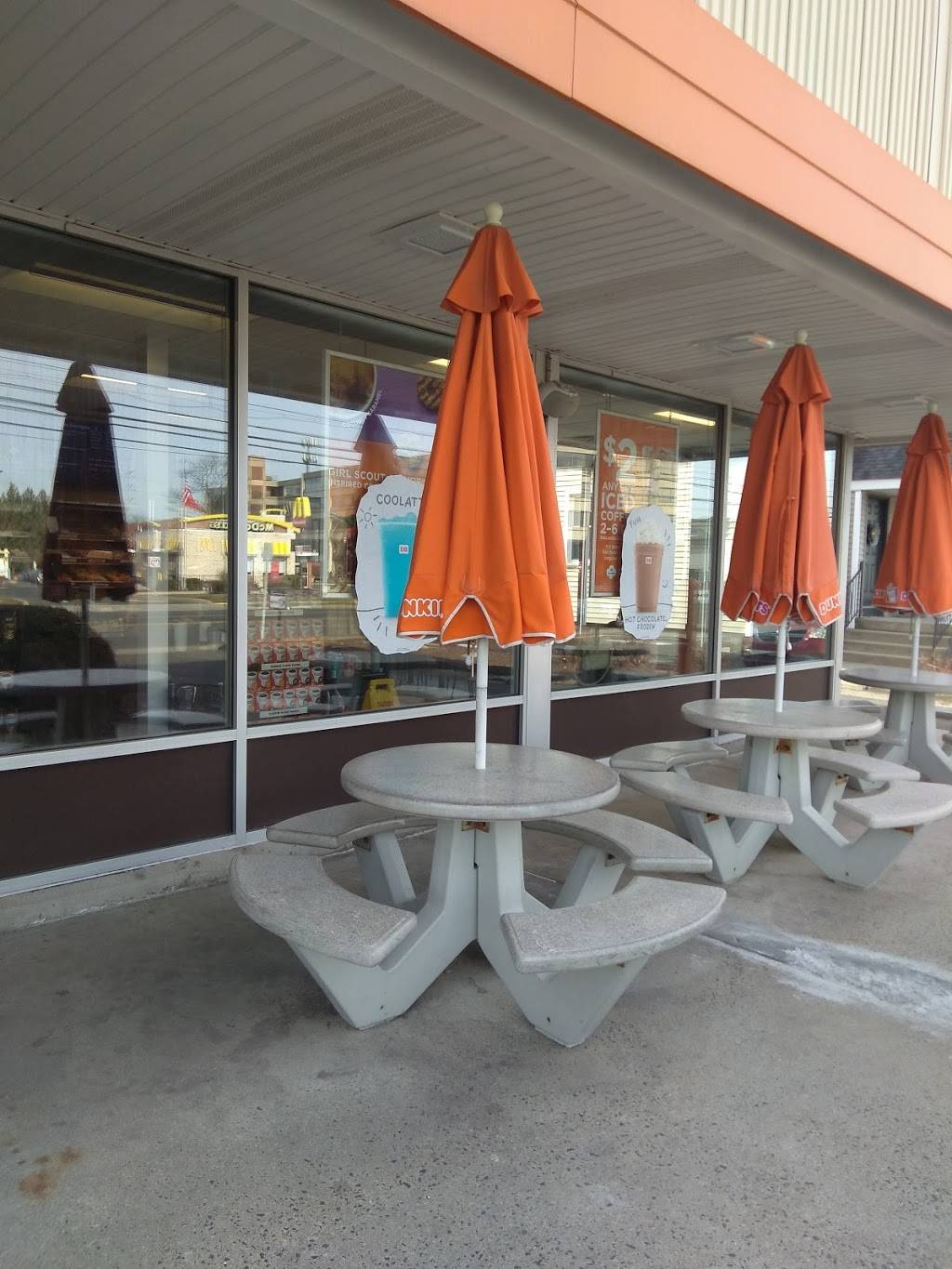 Dunkin | bakery | 136 Washington Ave, North Haven, CT 06473, USA | 2032397065 OR +1 203-239-7065