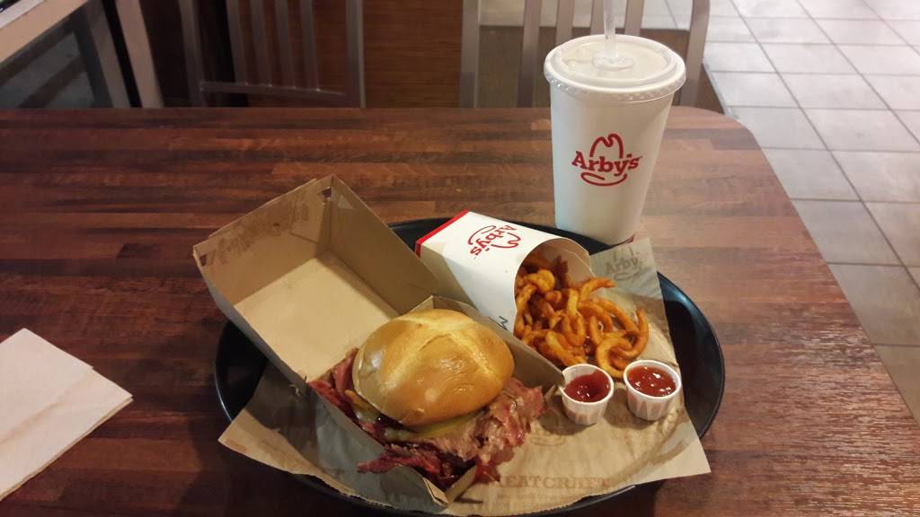 Arbys | meal takeaway | 11755 Pines Blvd, Pembroke Pines, FL 33026, USA | 9544369227 OR +1 954-436-9227