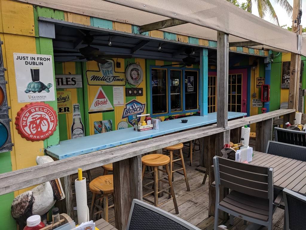 Berts Bar & Grill | restaurant | 4271 Pine Island Rd, Matlacha, FL 33993, USA | 2392823232 OR +1 239-282-3232