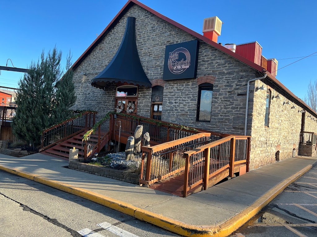 Rail Station & Ale House | restaurant | 29 N Columbia St, Wenatchee, WA 98801, USA | 5098882165 OR +1 509-888-2165