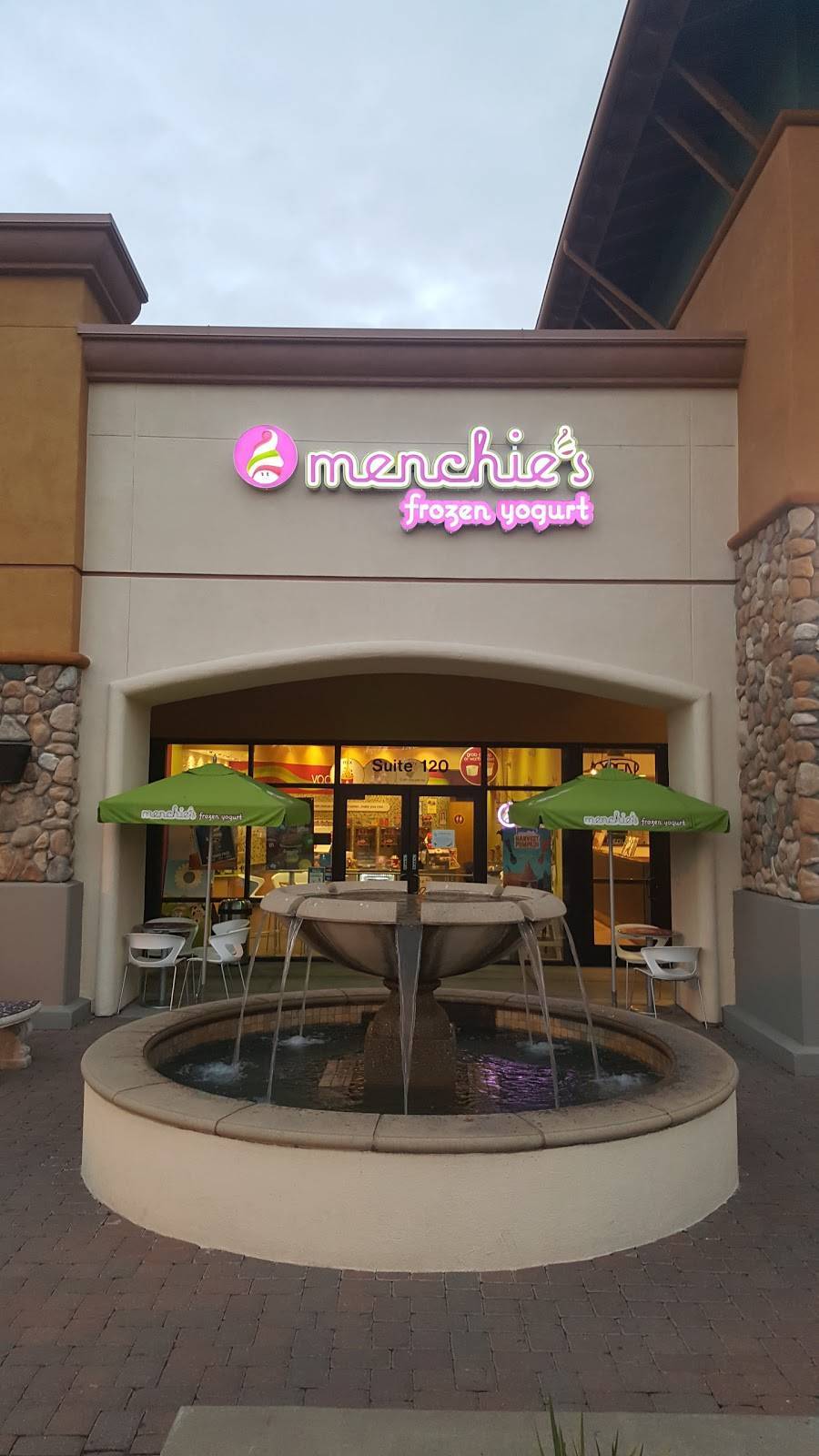 Menchies Frozen Yogurt | bakery | FOLSOM GATEWAY, 2405 Iron Point Rd Ste 120, Folsom, CA 95630, USA | 9163659640 OR +1 916-365-9640