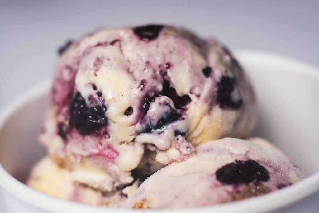 Cream & Sugar Ice Cream Company | restaurant | 160 Uptown Dr, Bay City, MI 48708, USA | 9893221000 OR +1 989-322-1000