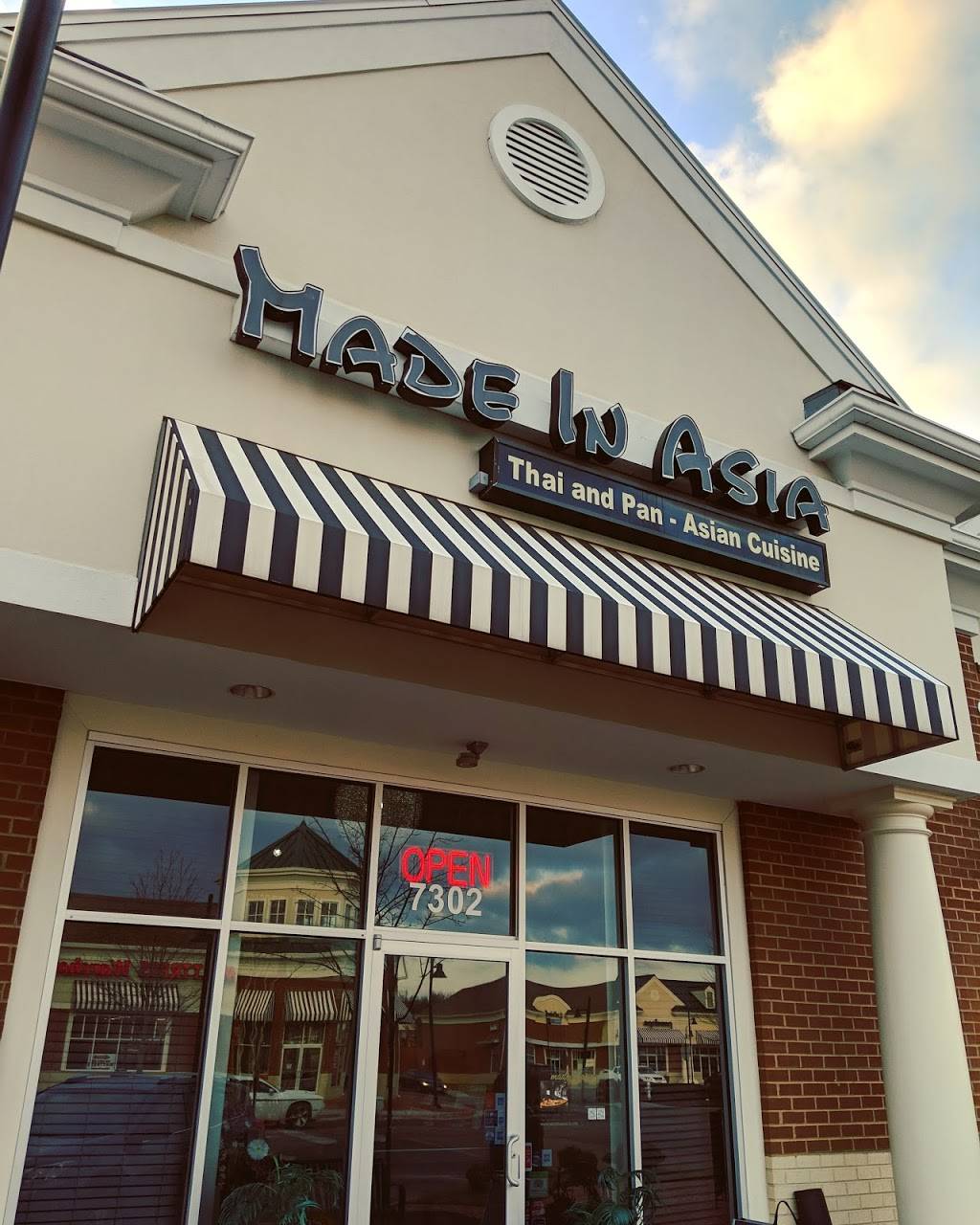 Made In Asia | restaurant | 7302 Hancock Village Dr, Chesterfield, VA 23832, USA | 8047398160 OR +1 804-739-8160
