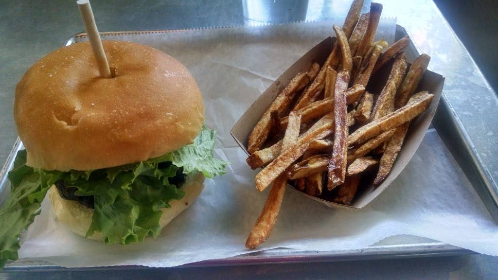 Southern Burger Co. | restaurant | 9453 Bradmore Ln #101, Ooltewah, TN 37363, USA | 4238254919 OR +1 423-825-4919