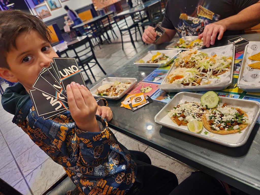 El local | restaurant | 18911 S Tamiami Trail #17, Fort Myers, FL 33908, USA | 2392372903 OR +1 239-237-2903