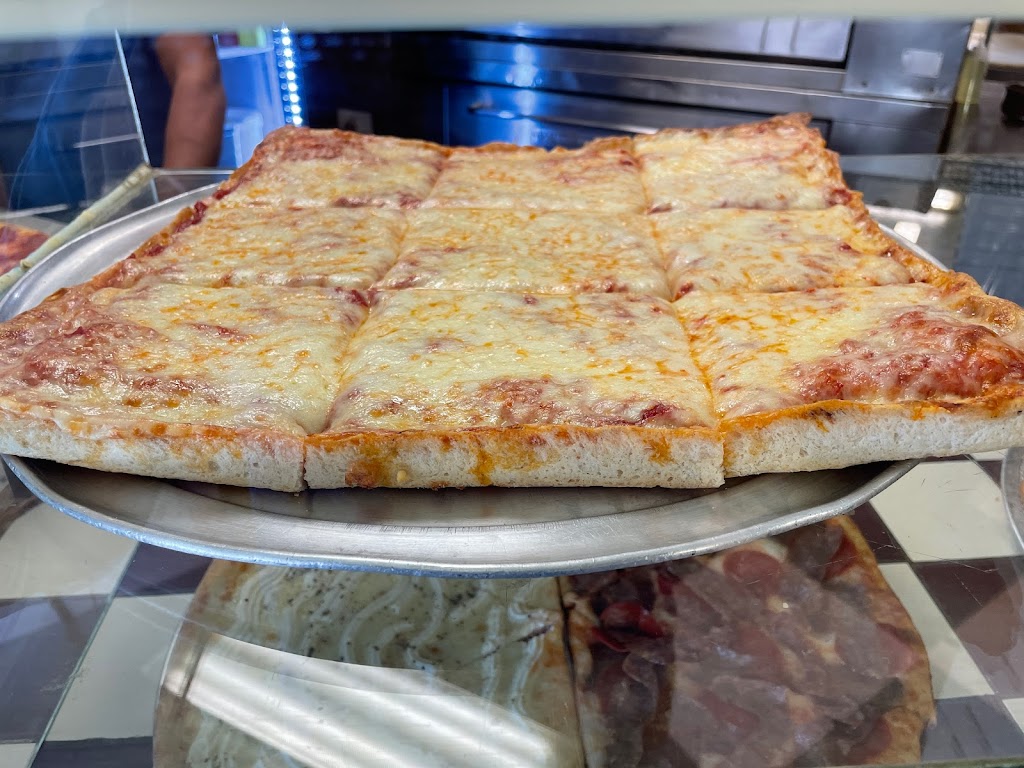 La Gondolita Pizza | restaurant | 66 Main St, Pine Bush, NY 12566, USA | 8457442800 OR +1 845-744-2800