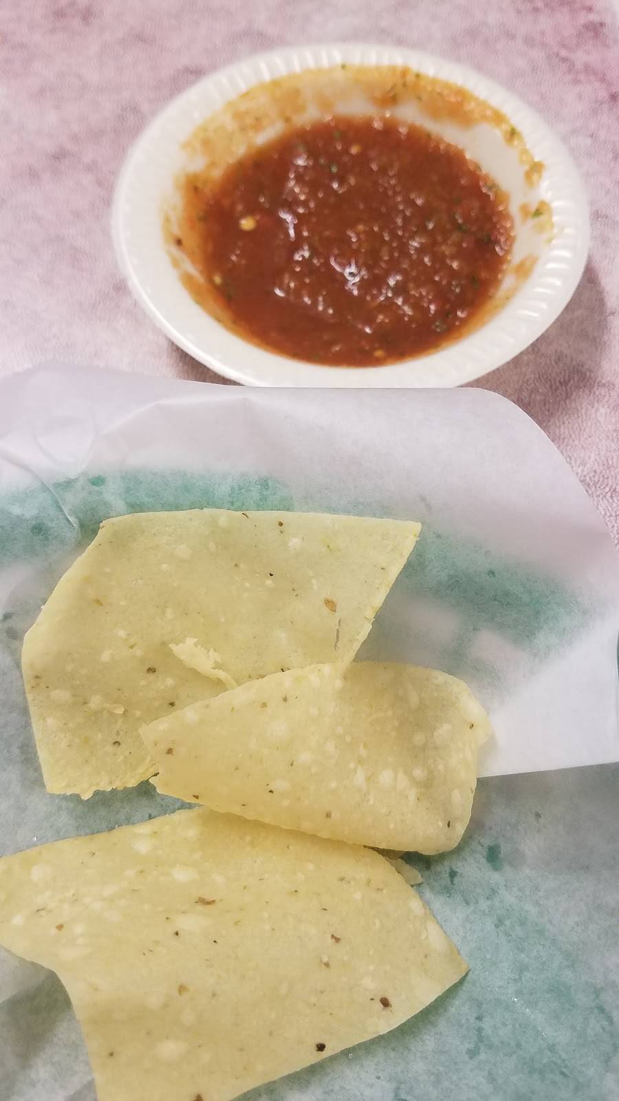 Nenas Mexican Restaurant | restaurant | 423 W Plantation Dr, Clute, TX 77531, USA | 9792652743 OR +1 979-265-2743