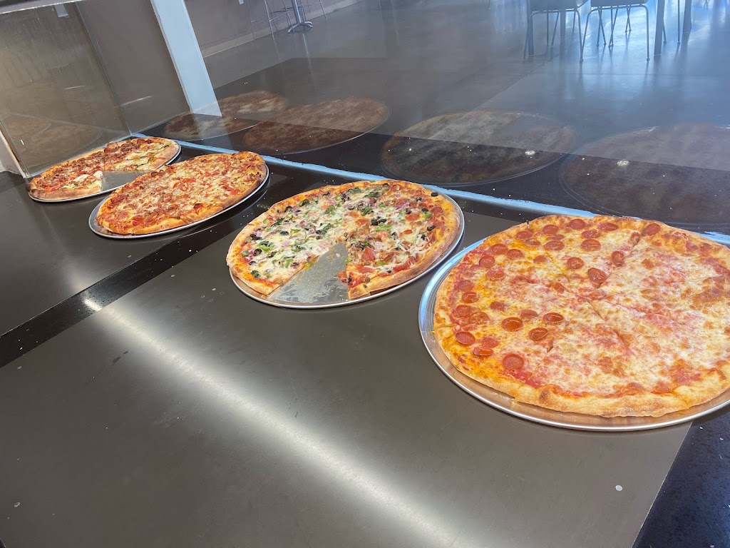 LEOS PIZZA Outlets of Little Rock | restaurant | 11201 Bass Pro Pkwy, Little Rock, AR 72210, USA | 8708288150 OR +1 870-828-8150