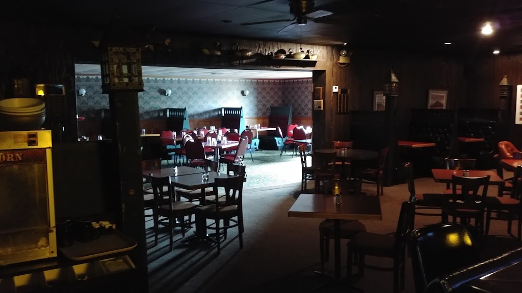 Nickys | restaurant | 1407 NW 2nd St, Madison, SD 57042, USA | 6052563791 OR +1 605-256-3791