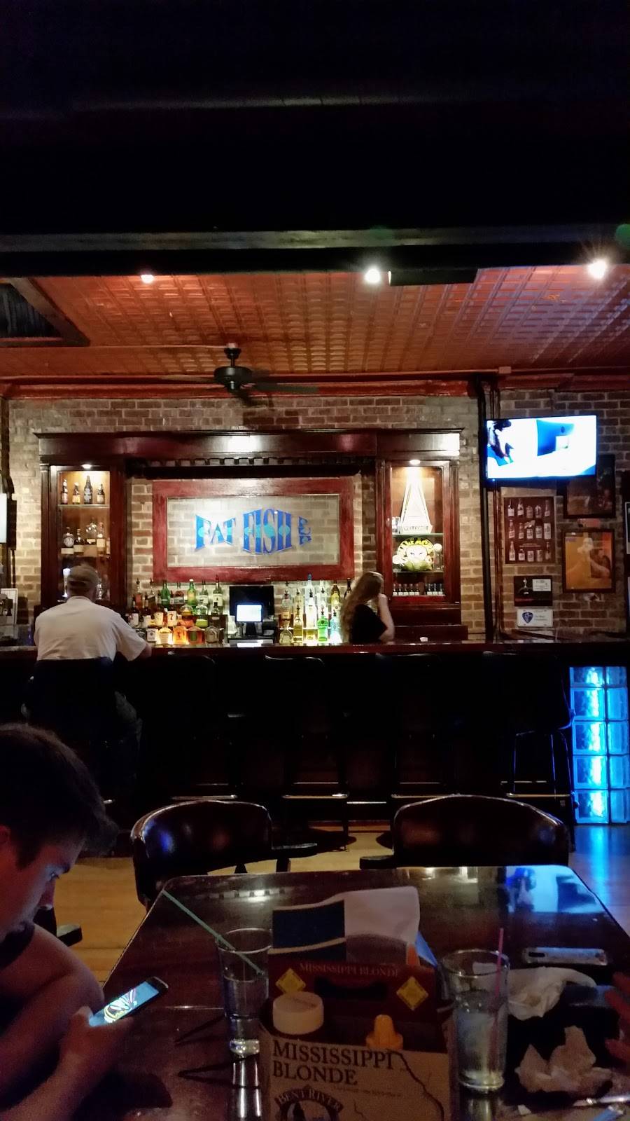 Fat Fish Pub | night club | 158 N Broad St, Galesburg, IL 61401, USA | 3092974386 OR +1 309-297-4386