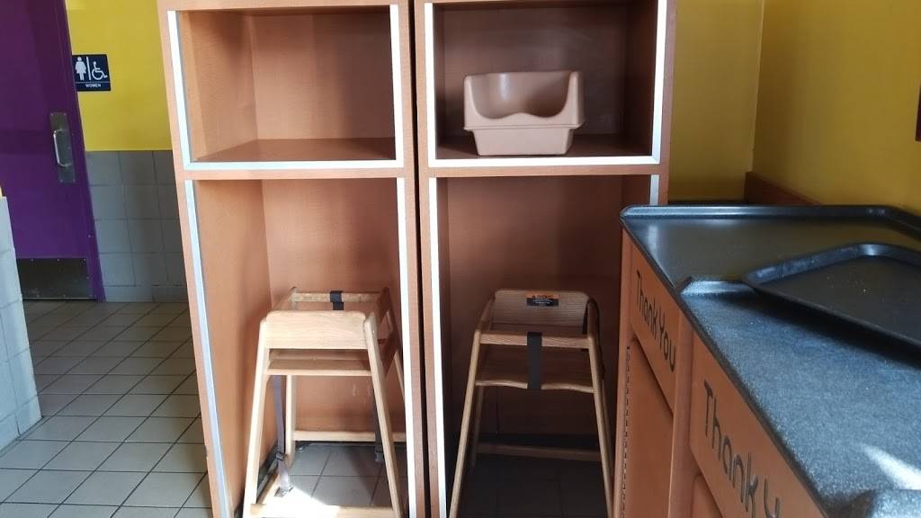 Pizza Hut Express | meal takeaway | 155 Cason Lane Tpx, Murfreesboro, TN 37128, USA | 6154940665 OR +1 615-494-0665