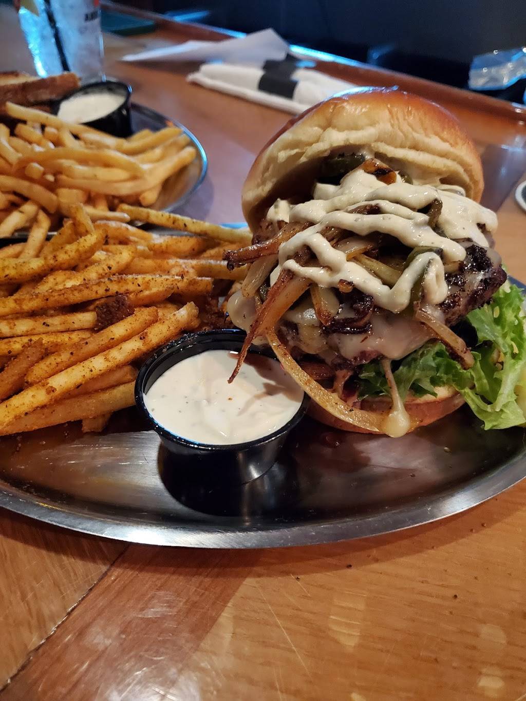 Jordans Big Ten Pub | restaurant | 1330 Regent St #1255, Madison, WI 53715, USA | 6082516375 OR +1 608-251-6375