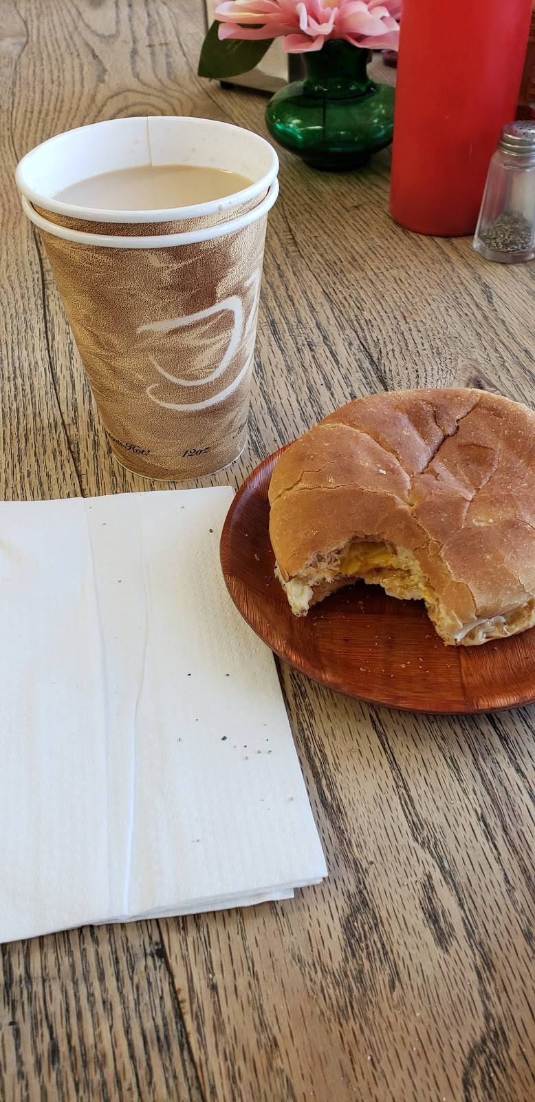 Belmont General Store | meal takeaway | 2400 Belmont Rd, Belmont, VT 05730, USA | 8022592292 OR +1 802-259-2292