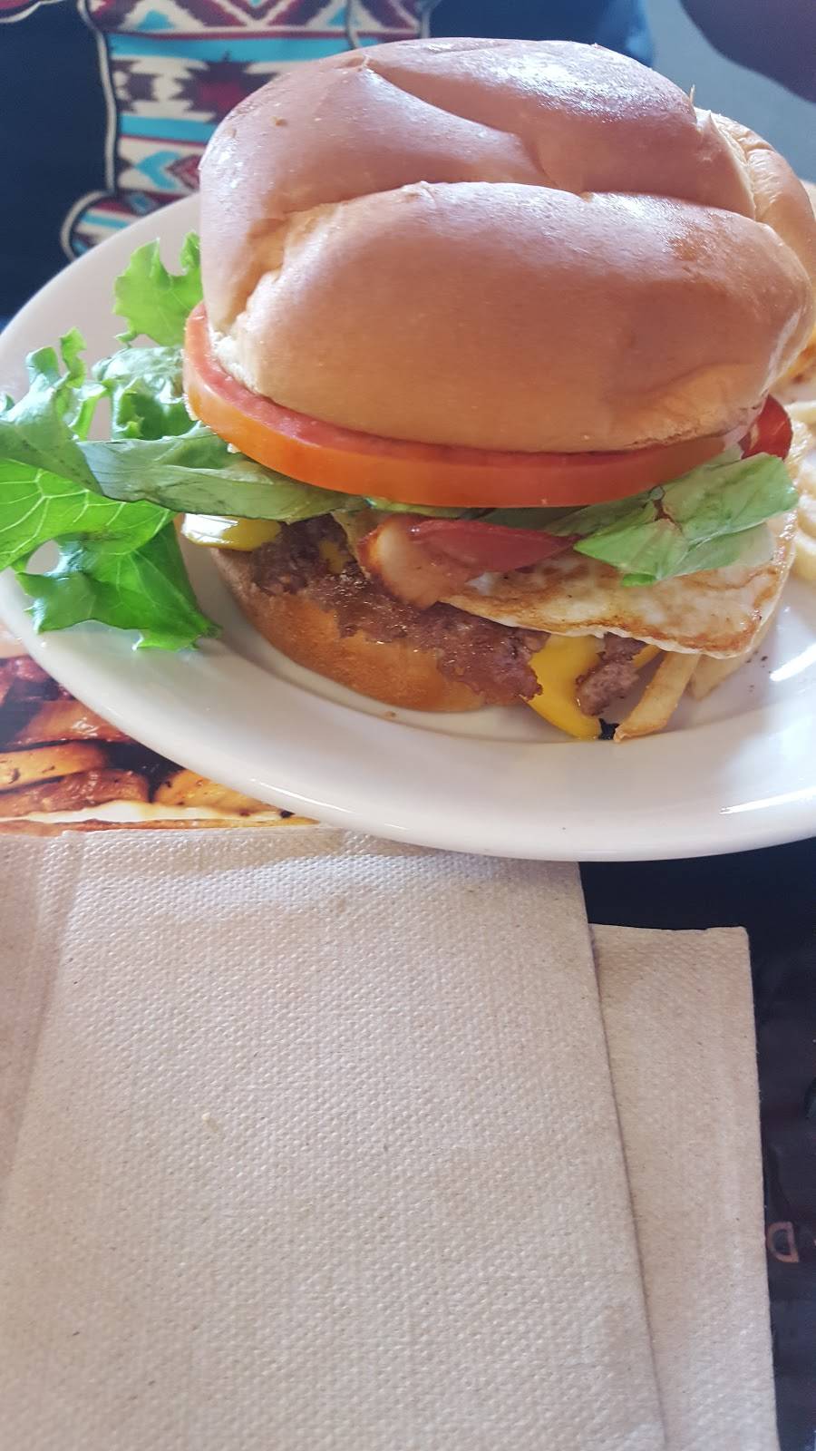 Steak n Shake | restaurant | 3718 Alumni Ave, Memphis, TN 38152, USA | 9016782112 OR +1 901-678-2112