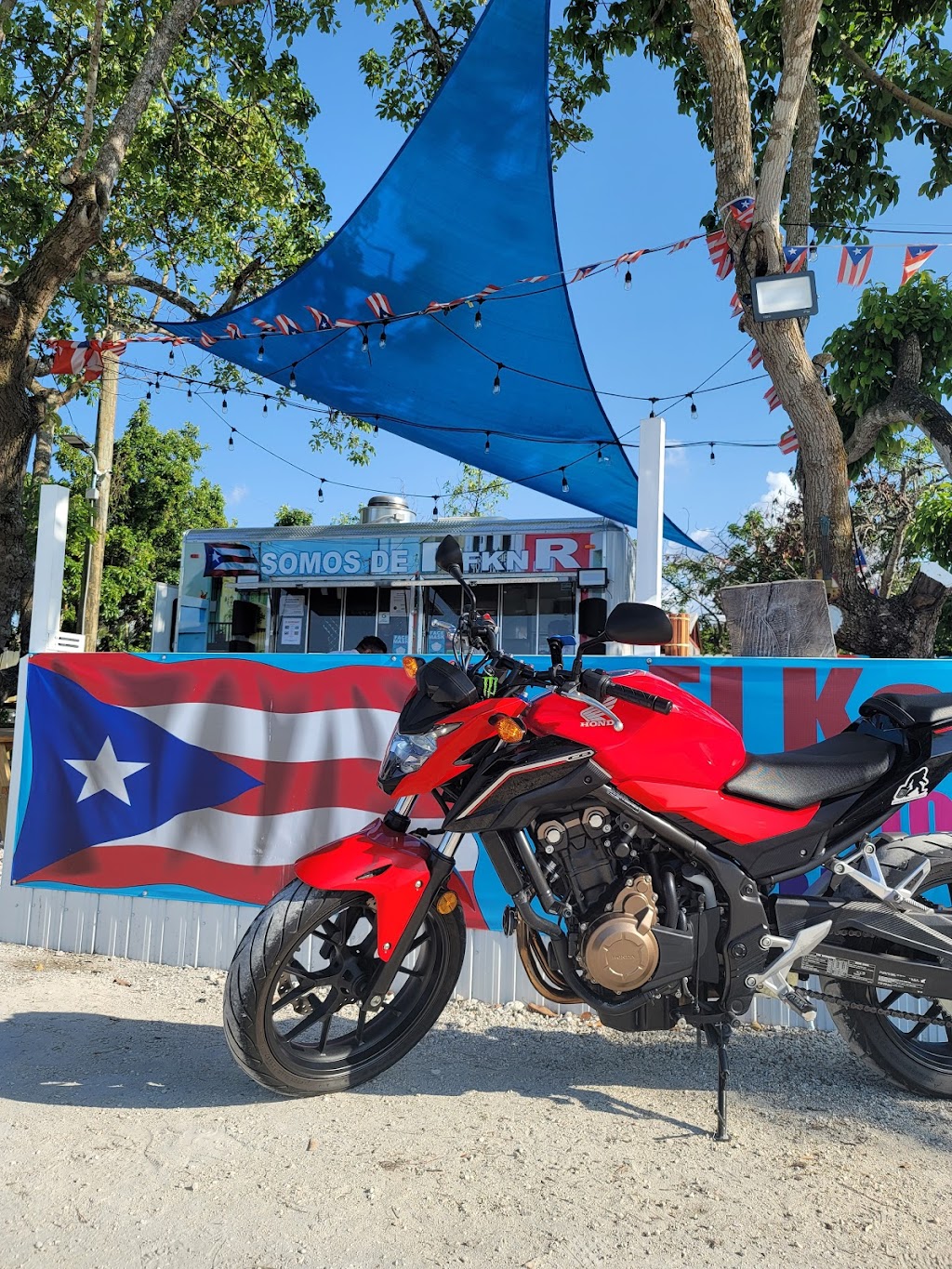 Windy City Tacos, Burgers, & More | restaurant | 15190 SW 177th Ave, Miami, FL 33187, USA | 9542976995 OR +1 954-297-6995