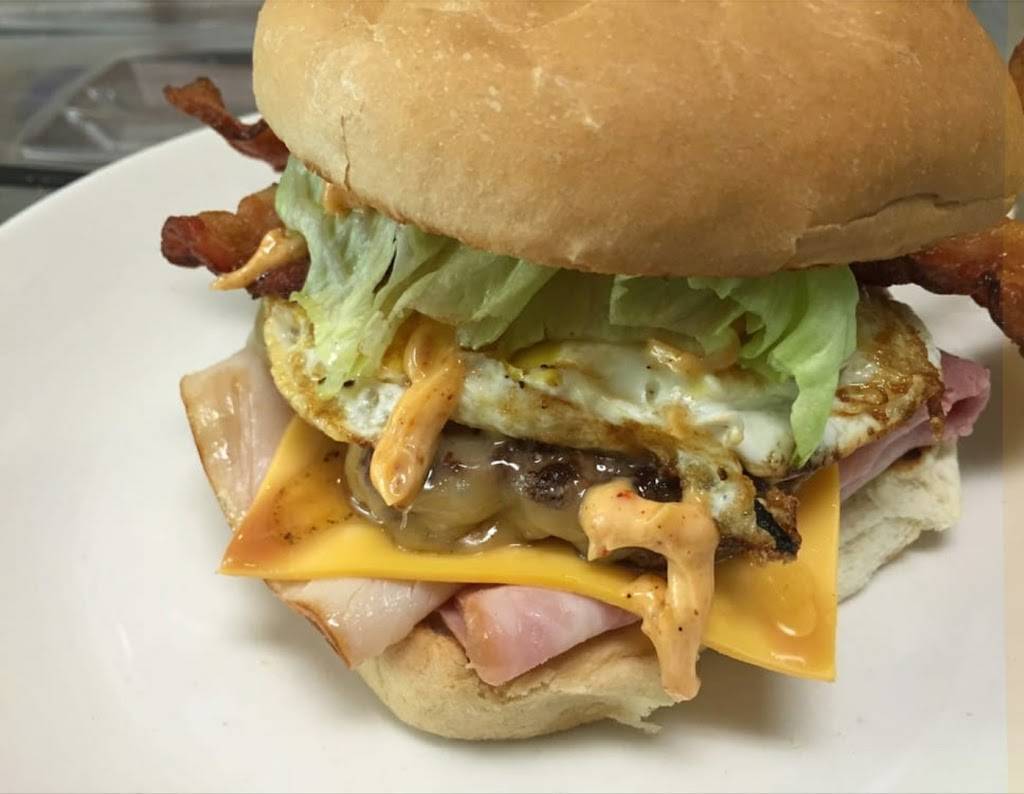 Big Ds Newton Grill | restaurant | 327 Milton Blvd, Newton Falls, OH 44444, USA | 3308723150 OR +1 330-872-3150