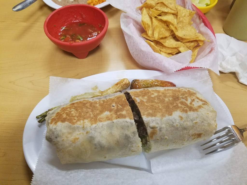 Los Primos | restaurant | 215 W 15th St, Chicago Heights, IL 60411, USA | 7083002871 OR +1 708-300-2871