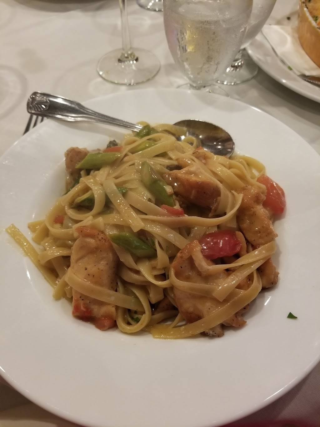 Petrillos Italian Kitchen | restaurant | 6 Foster St, Peabody, MA 01960, USA | 9789775330 OR +1 978-977-5330